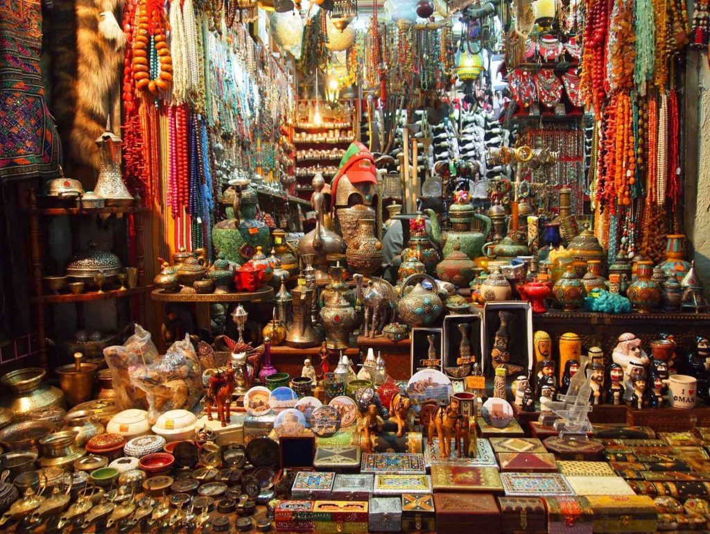 بازار کورنیش و سنتی مطرح عمان